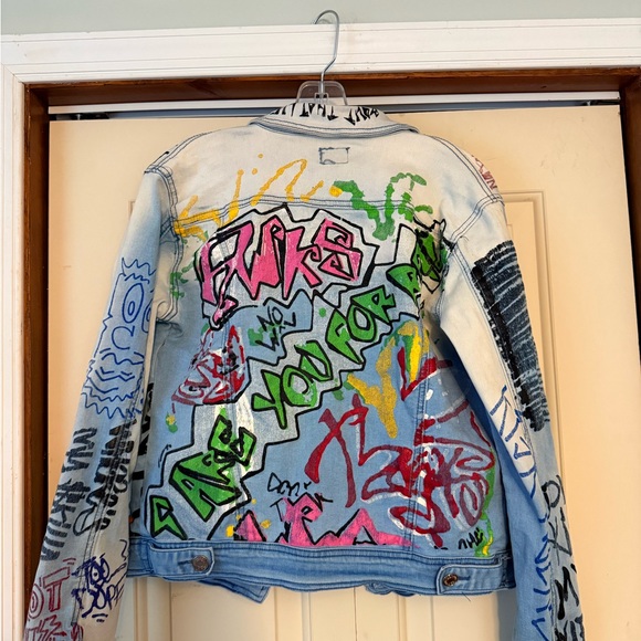 Distressed Denim Jacket By Blue Topic, Graffiti Design Size Large Unisex - Picture 2 of 8